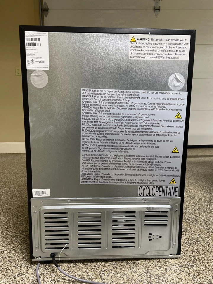 Enfriador de vino Frigidaire 52 botellas FGWC5233TS  Foto 4 de 4