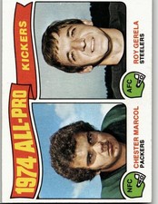 1975 Topps #212 1974 All-Pro Kickers (Chester Marcol / Roy Gerela)