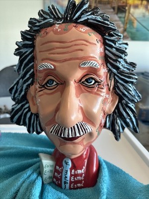 Yuval Mahler, Einstein, 2019 Paint on Fibreglass 25 × 19 × 14 in  Signed