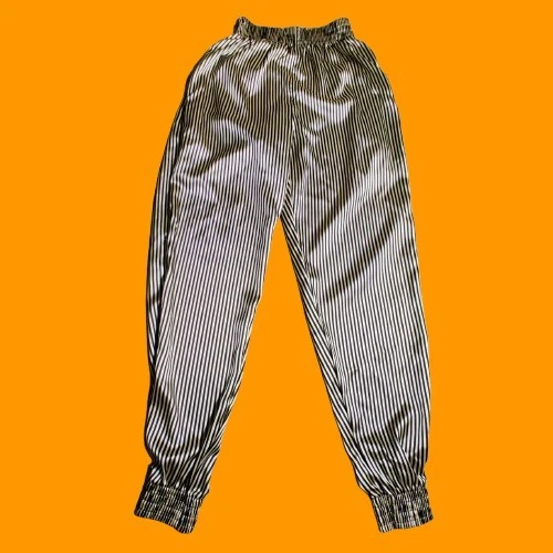 Pantalones Jogger American Apparel Rayas Satén Negro Dorado Pequeños EE. UU. Foto 3 de 4