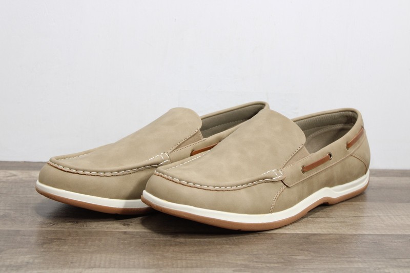 St. John's Bay Oakdale Men's boat shoes Sz:13M (FA-1442)