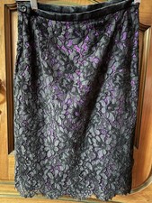 Valentino black/purple Lace Skirt Size s
