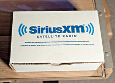 Sirius XM Satellite Radio Onyx EZ Radio Bundle Kit Model XEZ1 NEW IN BOX