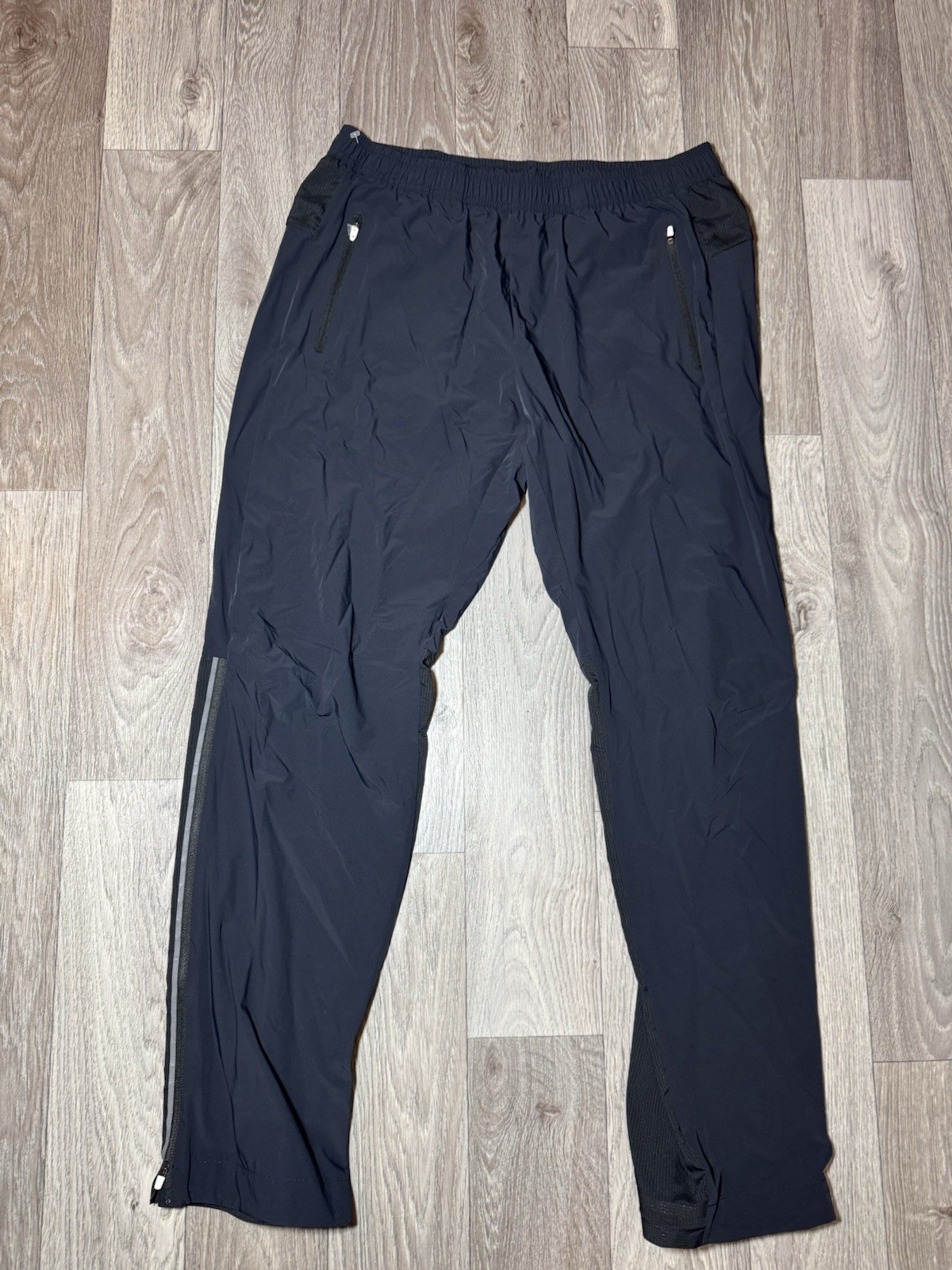 ON Cloud Running Active Pants Performance Joggers… - image 1