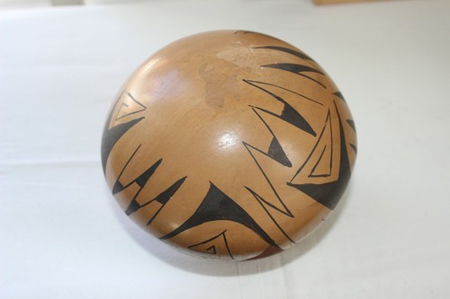 Mata Ortiz Pottery Polychrome Seed Pot Vase - Picture 5 of 9
