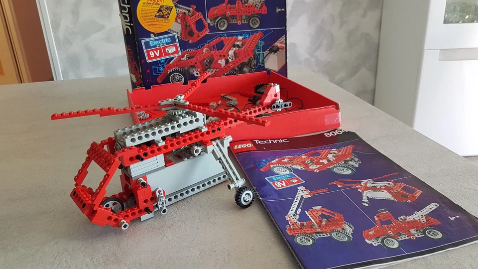 LEGO Technic 8064 Motorized Universal Building Set, photo 4 sur 4