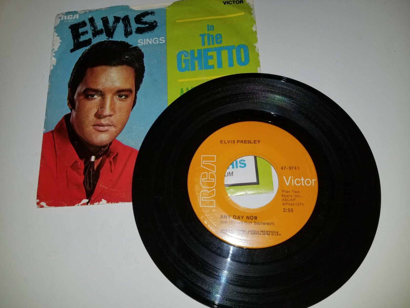 ELVIS PRESLEY In The Ghetto / Day Now RCA 9741 45 VINYL RECORD 7&#034; |