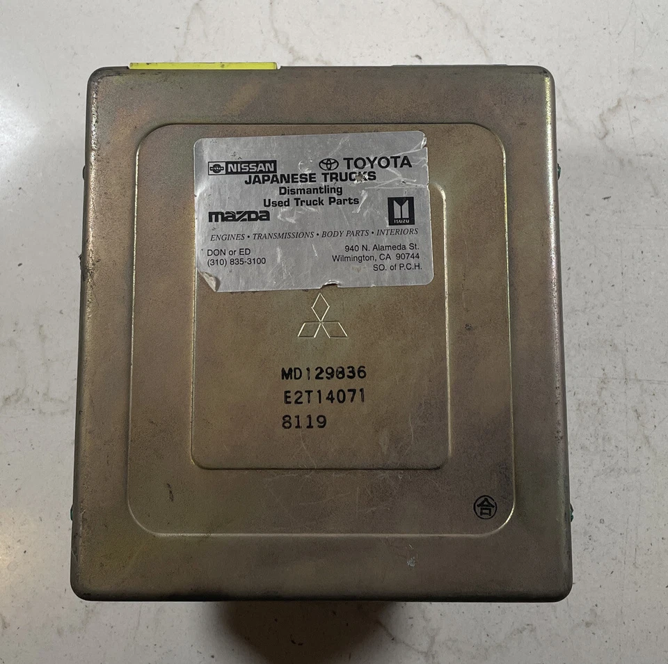 1987-1988 Mitsubishi Delica Van ECU ECM PCM Engine Control Computer MD129836 - Image 2 of 4