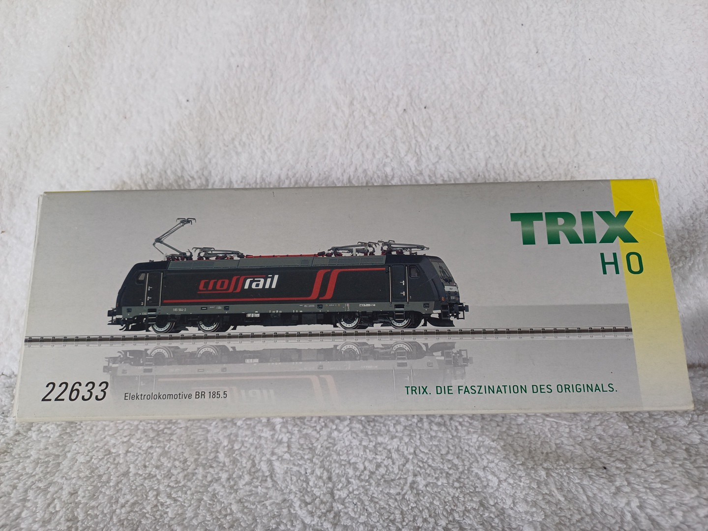 Trix HO 22633 DCC DIGITAL Quad Pantograph Electric Loco Crossrail Grey Livery