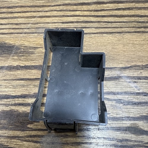 Used OEM Fuse Box Cover 82672-60020 1998-2007 Toyota Land Cruiser UZJ100 / LX470 - Picture 7 of 9