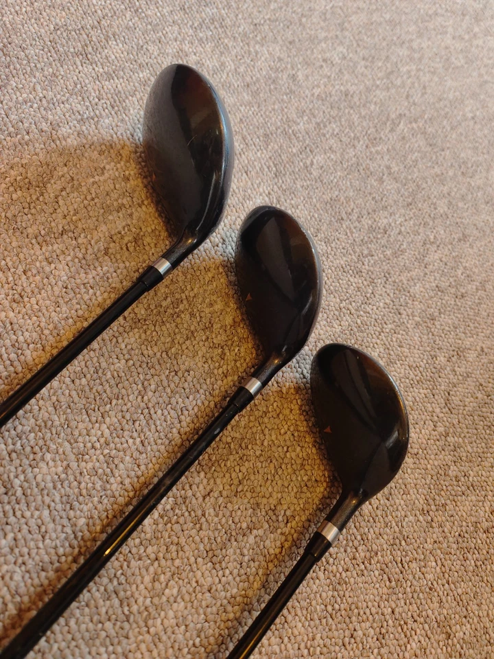 Set of 3 Velociteque Golf Clubs, Nr 1 Driver and Nr 3 and 7 Wood - Free Delivery - Image 2 of 4