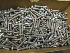 150 NOS Vintage #10-24 X 1" Slotted Steel Round Head Machine Screws USA
