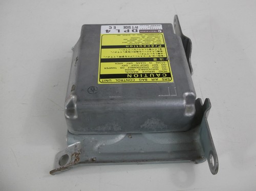 Genuine Subaru Legacy (98-02) Denso SRS Air Bag Control Module - Picture 4 of 10