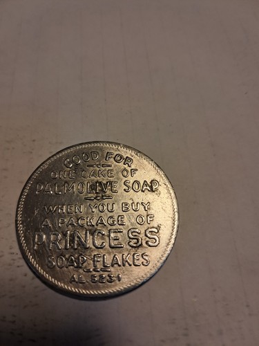 Vintage Two (2) Palmolive Soap Trade Tokens - Picture 10 of 16
