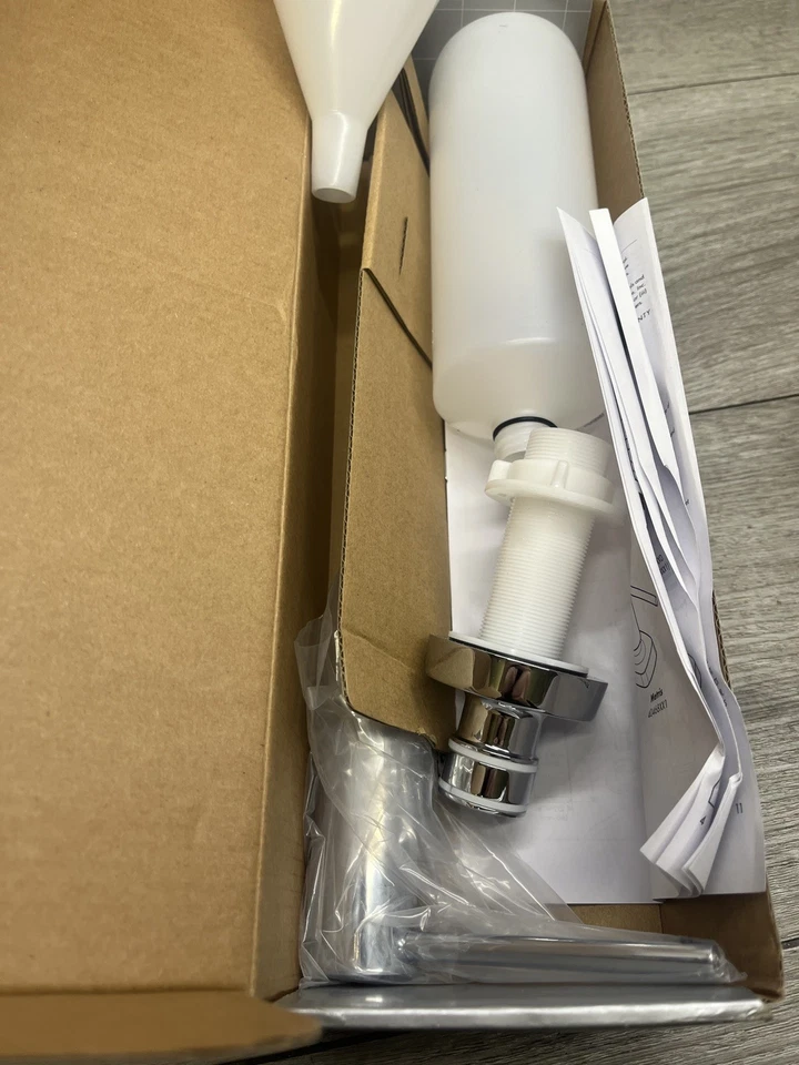 Диспенсер для мыла Hansgrohe 40448001 Talis Deck емкость 16 унций - хром - Изображение 2 из 3