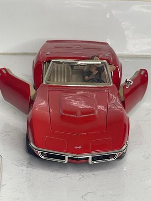 Revell 1969 Corvette StingRay Convertible 1:18 scale DieCast Car
