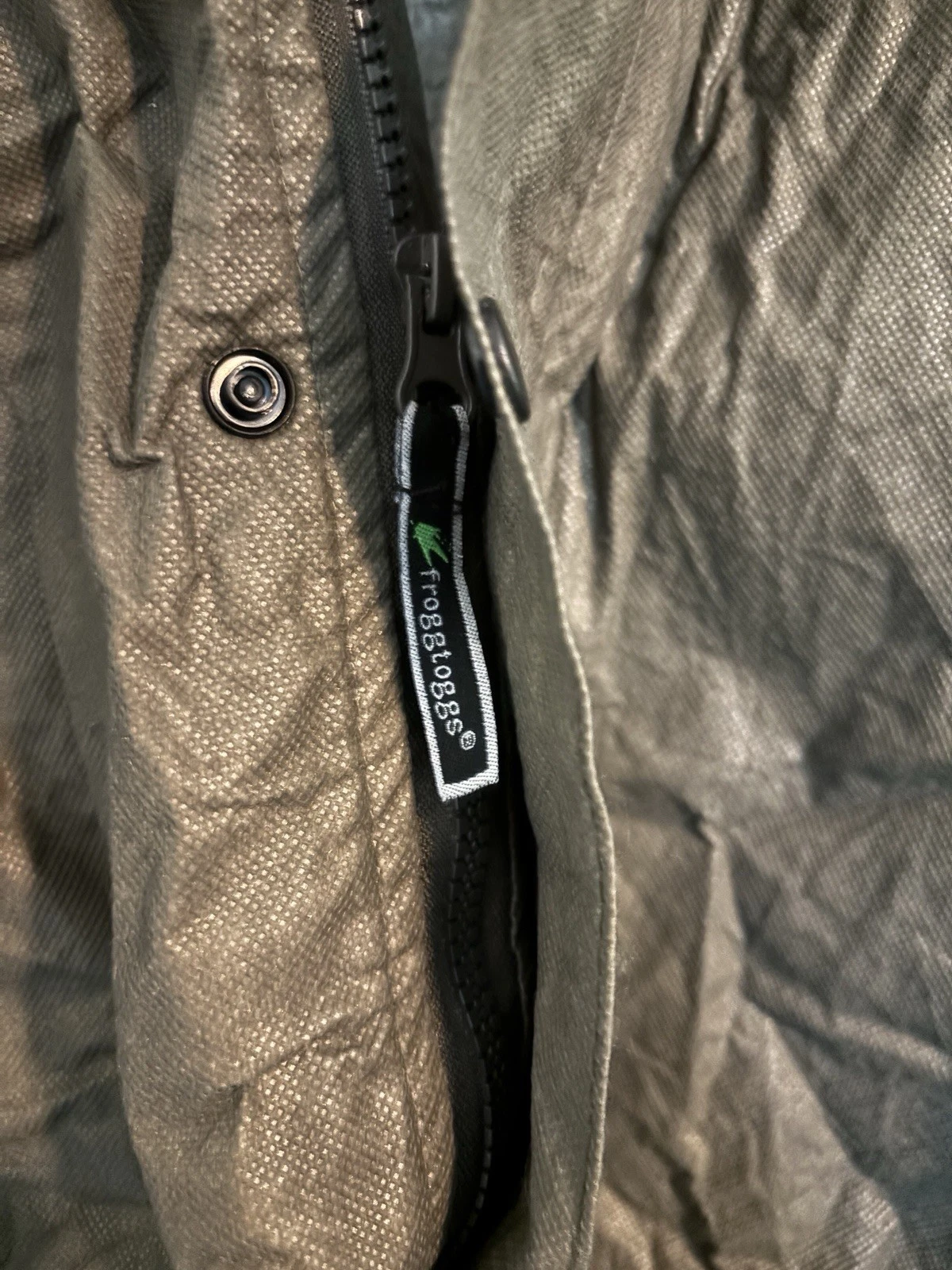 Frogg Toggs Green Rain Jacket - product detail image 6
