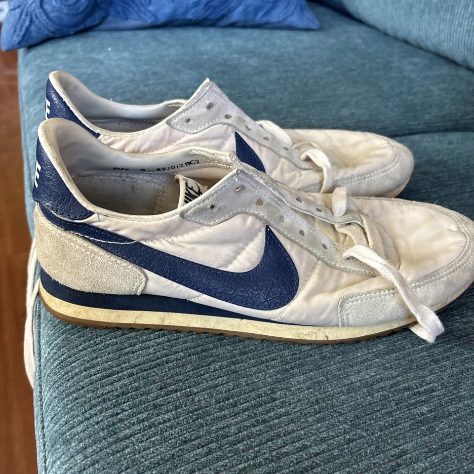 Vintage 80s Nike Shoes - Image 3 of 4