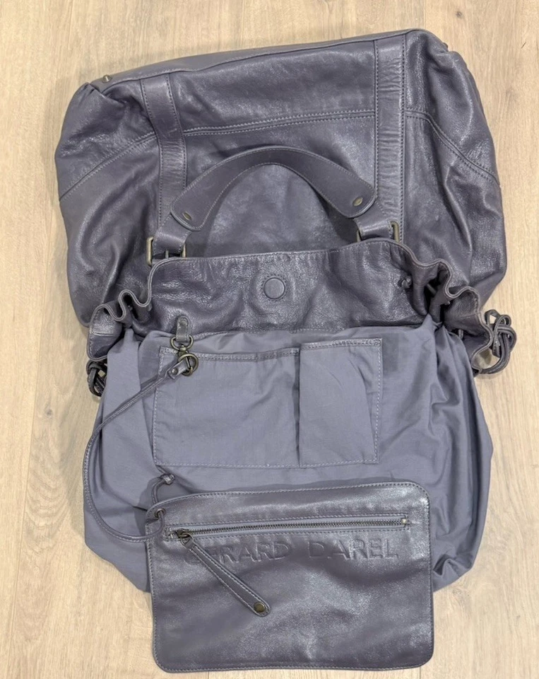 Impresionante bolso hobo Gérard Darel 24H en cuero de becerro berenjena púrpura profundo Foto 3 de 4