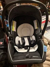 Graco SnugRide 35 Lite LX Infant