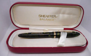 Sheaffer Vintage 1930's White Dot Black/Green Oversize Balance  Pen--fine