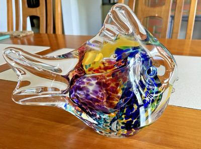 Beautiful Jim Karg Hand Blown Glass Fish Paperweight Signed 1998
