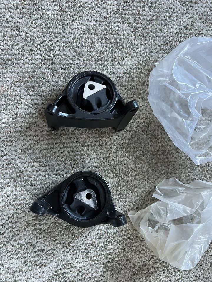 Suportes de motor Napa/Balkamp - 2002 Jeep Grand Cherokee Limited - 4.7L V-8 - Imagem 2 de 4