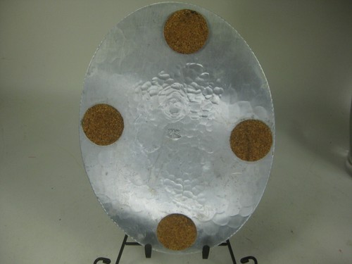 Flores trivet vintage de aluminio martilladas a mano de 12 pulgadas Everlast - Imagen 10 de 13