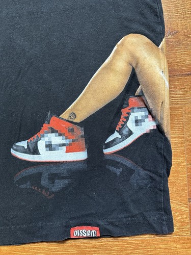 Dissizit T Shirt Men's M Black Made In USA Kate Moss Kicks Chicks Pornoflix Y2K - Picture 3 of 17