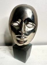 Silver Metal Mask On Metal Stand Masquerade Zodax 