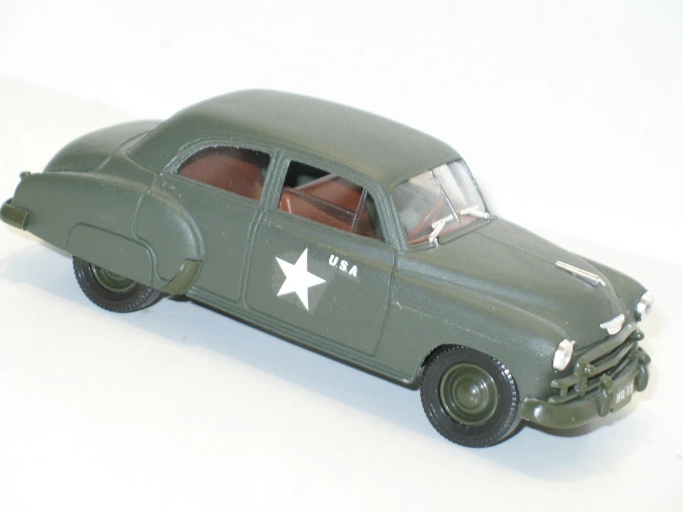 Автомобиль армейского генерала Solido, военный Chevrolet с коричневыми сиденьями - Изображение 2 из 4