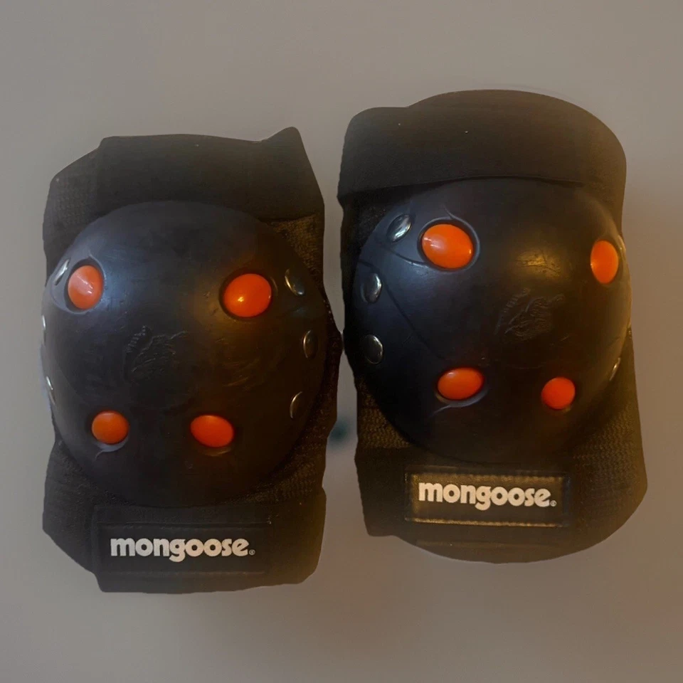 Mongoose Knee And Elbow Pads Youth Size - Image 4 of 4
