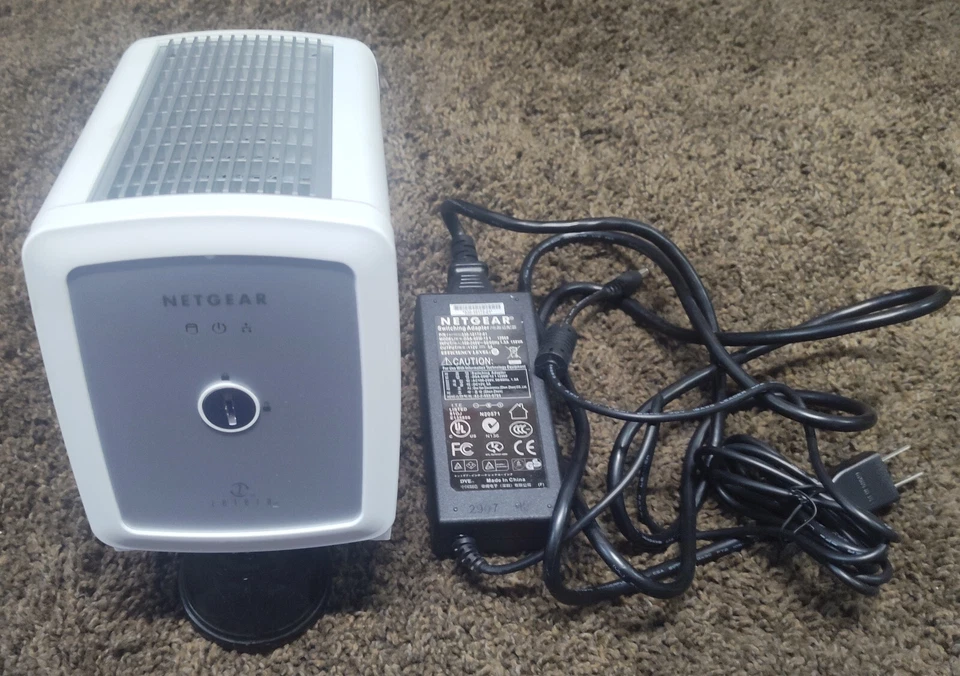 Netgear SC101 Storage Central Network Storage IDE Network Drive Enclosure - Image 4 of 4