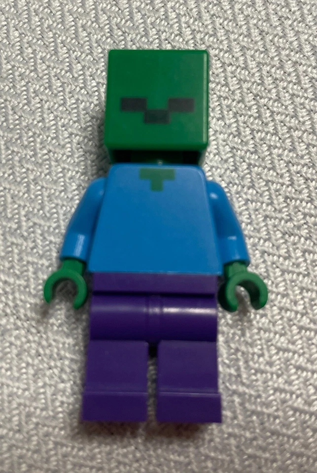 LOT Lego Minecraft Mini-figures: Weapons Animals Steve Alex Zombie Accessories - Image 4 of 4