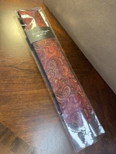 Scott Allan Tie With 2 Pocket Squares Tie Is Paisley Print