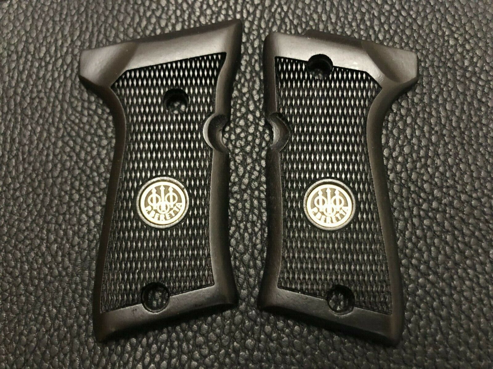 BERETTA COMPACT 92-96 WALNUT WOOD GRIPS SET FAST SHIPPING 2-7 DAY DELIVERY