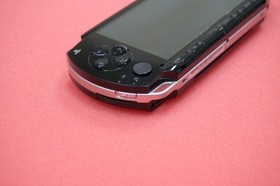 Sony PSP-1001 Handel Console Black with Charger Memory 2GB Stick New Battery