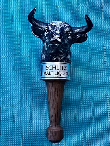 VTG 1978 Schlitz Beer Malt Liquor Bull Head Figural Tap Handle - Bar/Man Cave