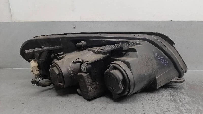 96626973 faro izquierdo para CHEVROLET CAPTIVA 2.0 DIESEL CAT 2006 4961746 - Imagen 2 de 4