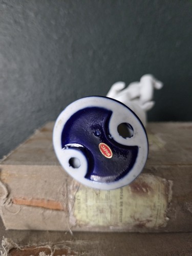 Vintage 6.5" Porcelain Bisque Cherub Playing Lute w/ Cobalt Blue Gold Base - Picture 9 of 9
