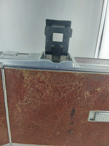 Polaroid Land Camera Model 95B With Wink-Light - Picture 12 of 12