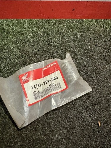 Honda GCV GXV Engine Valve Spring 14751-ZE1-000 Genuine Part