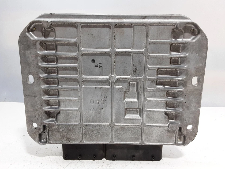 CENTRALINA MOTORE PER MAZDA CX-7 2° Serie R2AX18881K Diesel (09>) - Immagine 2 di 3