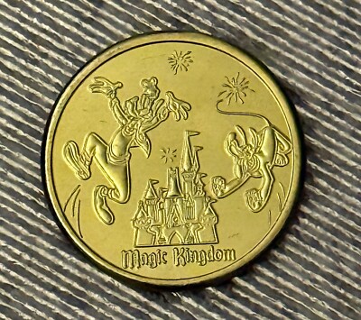 WALT DISNEY WORLD MAGIC KINGDOM 2025 PLUTO GOOFY GOLD MEDALLION COIN
