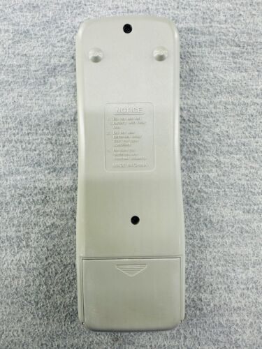 DURABRAND DWT1304 - Vintage 13" TV W/ Remote Gaming TV TESTED FOR POWER ONLY - Picture 6 of 24