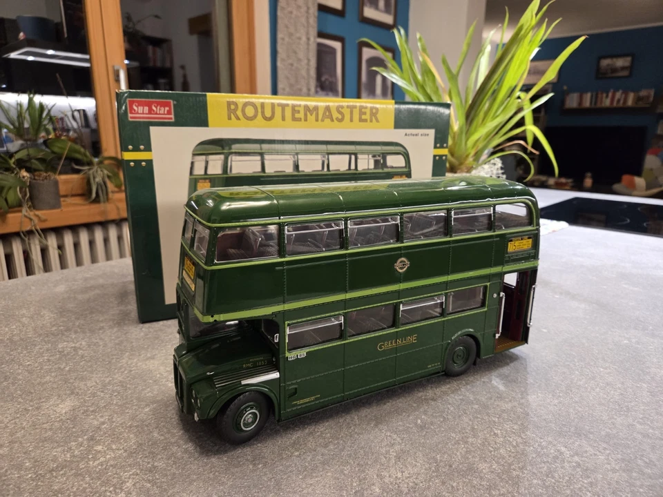 Sun Star Routemaster 1:24 Green Line Autobus  - Immagine 4 di 4