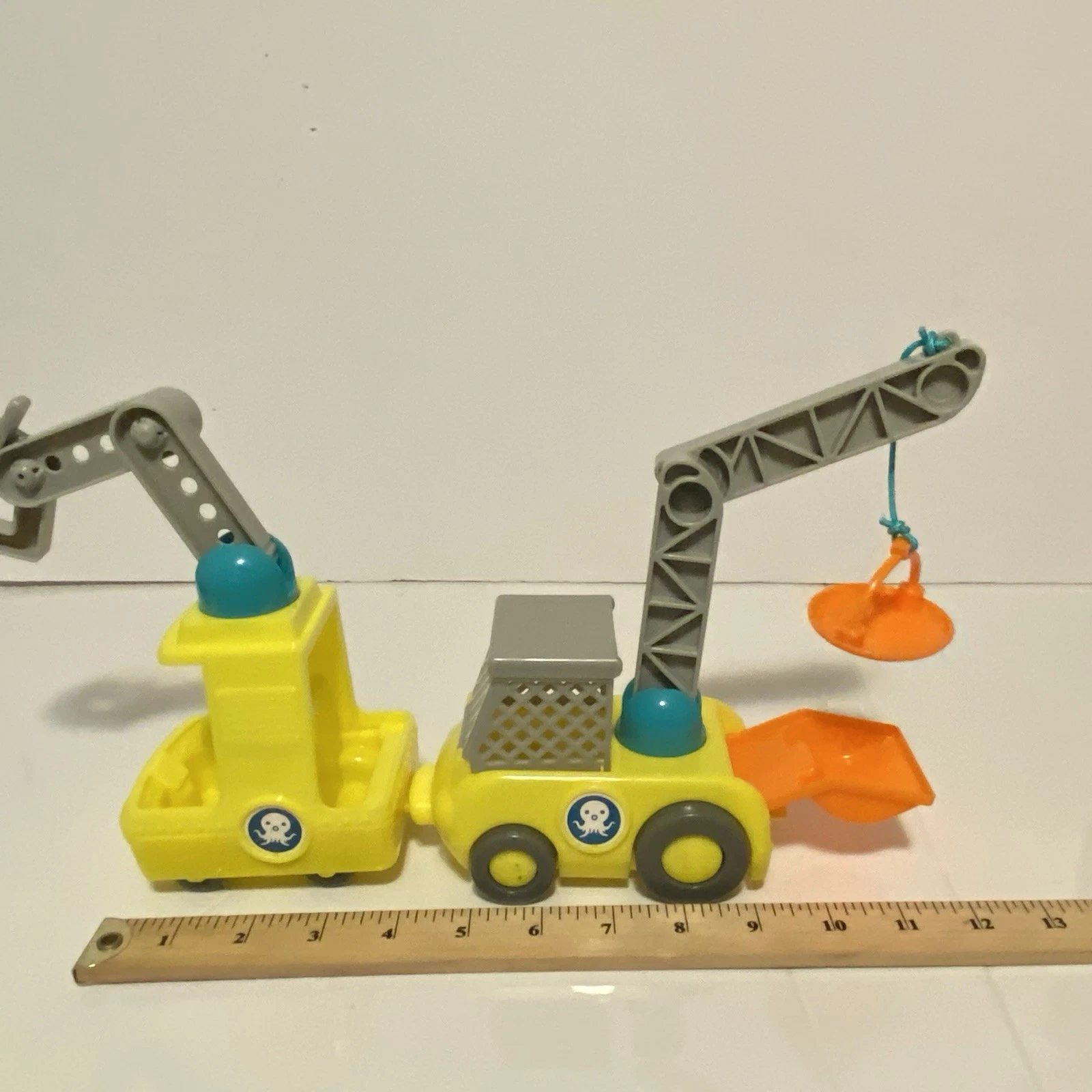  octo-repair vehicle station gups octo-crane octo-claw car toys 