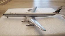 Aeroclassics Delta Air Lines DC8-61 1:200 AC219546 Widget Colors N1300L