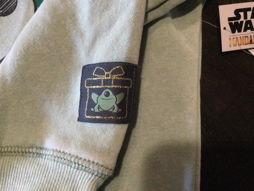 NEW Star Wars washed out Green Baby Yoga Grogu Sweatshirt Christmas Crewneck 4T - Picture 3 of 5