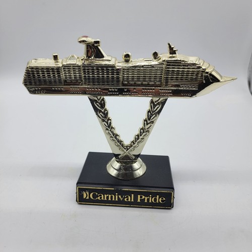 Vintage Carnival Cruise Spirit Award Plastic Participation Trophy 6" x 4.5" - Picture 2 of 4